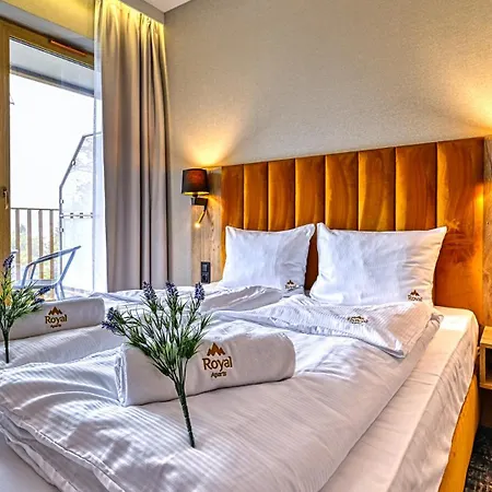 Zloty Horyzont Vip - Glowny Budynek - Z Basenem, Silownia, Grota Solna, Bawialnia I Restauracja By Royal Aparts