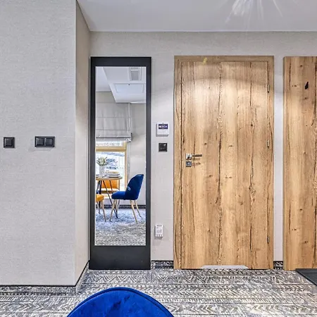 公寓 Zloty Horyzont Vip - Glowny Budynek - Z Basenem, Silownia, Grota Solna, Bawialnia I Restauracja By Royal Aparts