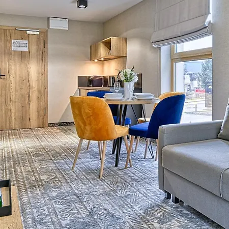 Zloty Horyzont Vip - Glowny Budynek - Z Basenem, Silownia, Grota Solna, Bawialnia I Restauracja By Royal Aparts 斯克拉斯卡波伦巴