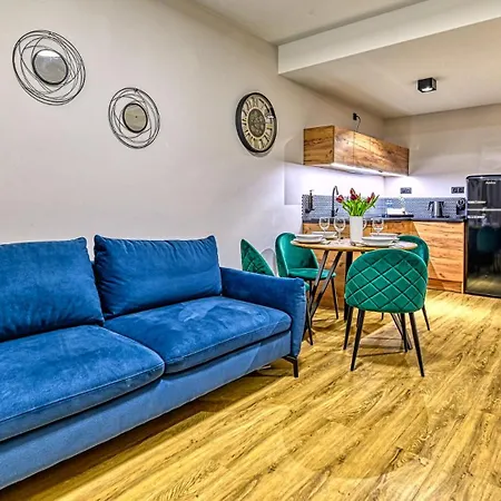 Zloty Horyzont Vip - Glowny Budynek - Z Basenem, Silownia, Grota Solna, Bawialnia I Restauracja By Royal Aparts 公寓