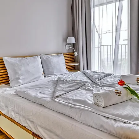 Zloty Horyzont Vip - Glowny Budynek - Z Basenem, Silownia, Grota Solna, Bawialnia I Restauracja By Royal Aparts *