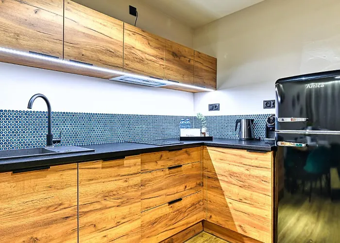 Zloty Horyzont Vip - Glowny Budynek - Z Basenem, Silownia, Grota Solna, Bawialnia I Restauracja By Royal Aparts 스클라르스카포렘바