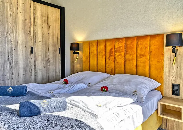 Zloty Horyzont Vip - Glowny Budynek - Z Basenem, Silownia, Grota Solna, Bawialnia I Restauracja By Royal Aparts