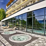 Lejlighed Zloty Horyzont Vip - Glowny Budynek - Z Basenem, Silownia, Grota Solna, Bawialnia I Restauracja By Royal Aparts Szklarska Poręba