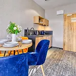 Zloty Horyzont Vip - Glowny Budynek - Z Basenem, Silownia, Grota Solna, Bawialnia I Restauracja By Royal Aparts Lejlighed Szklarska Poręba