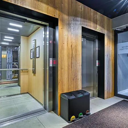 Zloty Horyzont Vip - Glowny Budynek - Z Basenem, Silownia, Grota Solna, Bawialnia I Restauracja By Royal Aparts Szklarska Poreba