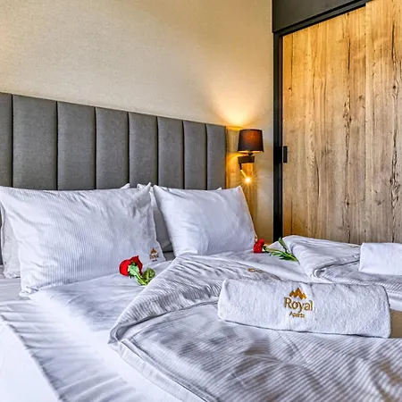Zloty Horyzont Vip - Glowny Budynek - Z Basenem, Silownia, Grota Solna, Bawialnia I Restauracja By Royal Aparts Apartment Szklarska Poreba