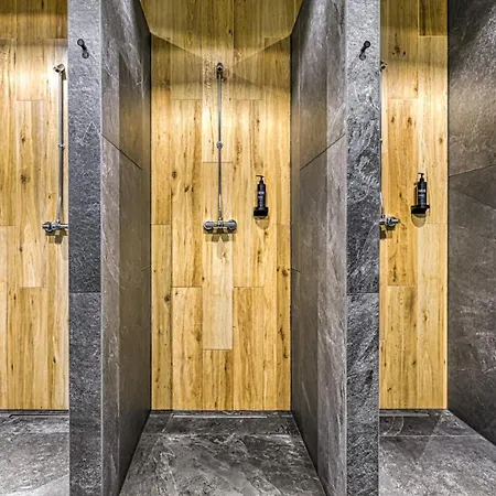 Apartment Zloty Horyzont Vip - Glowny Budynek - Z Basenem, Silownia, Grota Solna, Bawialnia I Restauracja By Royal Aparts *