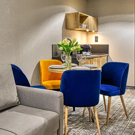 Zloty Horyzont Vip - Glowny Budynek - Z Basenem, Silownia, Grota Solna, Bawialnia I Restauracja By Royal Aparts شقة