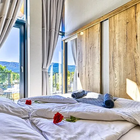 Apartment Zloty Horyzont Vip - Glowny Budynek - Z Basenem, Silownia, Grota Solna, Bawialnia I Restauracja By Royal Aparts