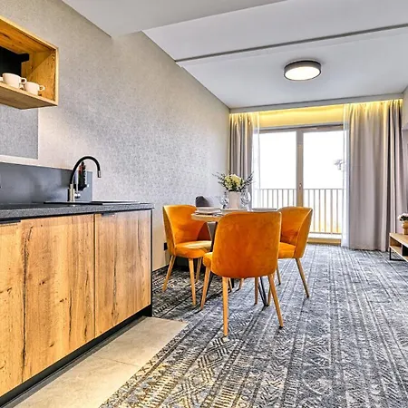 Apartment Zloty Horyzont Vip - Glowny Budynek - Z Basenem, Silownia, Grota Solna, Bawialnia I Restauracja By Royal Aparts