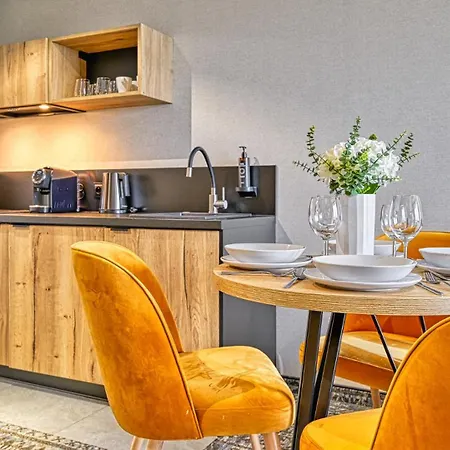 Zloty Horyzont Vip - Glowny Budynek - Z Basenem, Silownia, Grota Solna, Bawialnia I Restauracja By Royal Aparts Daire Szklarska Poreba