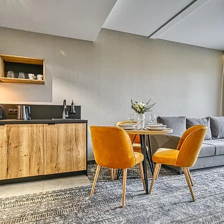 Zloty Horyzont Vip - Glowny Budynek - Z Basenem, Silownia, Grota Solna, Bawialnia I Restauracja By Royal Aparts شقة *