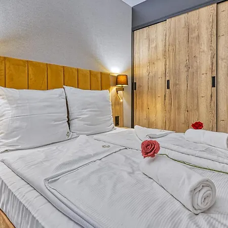 Zloty Horyzont Vip - Glowny Budynek - Z Basenem, Silownia, Grota Solna, Bawialnia I Restauracja By Royal Aparts Daire