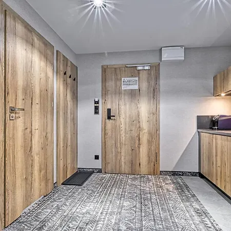 Daire Zloty Horyzont Vip - Glowny Budynek - Z Basenem, Silownia, Grota Solna, Bawialnia I Restauracja By Royal Aparts Szklarska Poreba