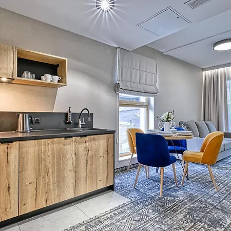 Daire Zloty Horyzont Vip - Glowny Budynek - Z Basenem, Silownia, Grota Solna, Bawialnia I Restauracja By Royal Aparts *