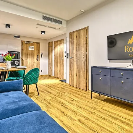 Zloty Horyzont Vip - Glowny Budynek - Z Basenem, Silownia, Grota Solna, Bawialnia I Restauracja By Royal Aparts Daire