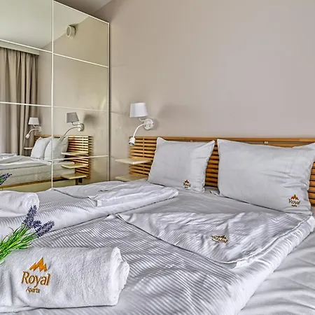Daire Zloty Horyzont Vip - Glowny Budynek - Z Basenem, Silownia, Grota Solna, Bawialnia I Restauracja By Royal Aparts Szklarska Poreba