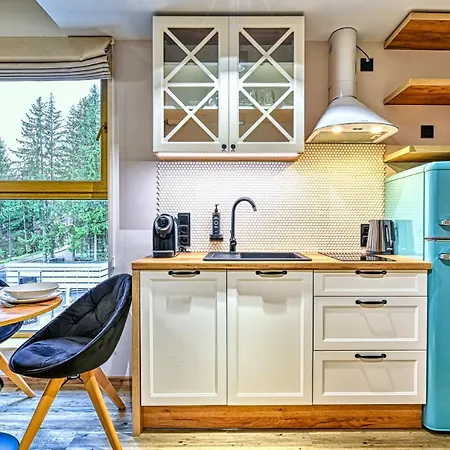 Daire Zloty Horyzont Vip - Glowny Budynek - Z Basenem, Silownia, Grota Solna, Bawialnia I Restauracja By Royal Aparts *