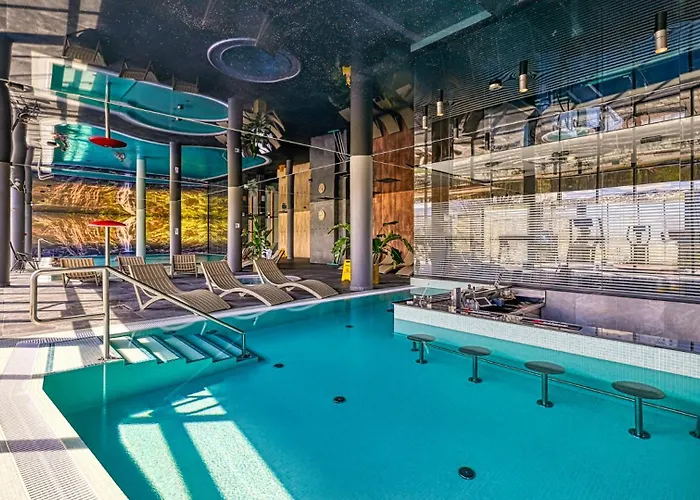 Zloty Horyzont Vip - Glowny Budynek - Z Basenem, Silownia, Grota Solna, Bawialnia I Restauracja By Royal Aparts * Szklarska Poreba