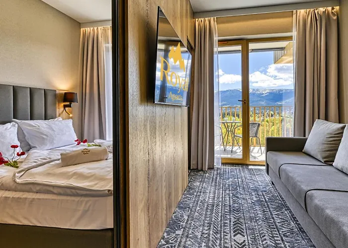 Zloty Horyzont Vip - Glowny Budynek - Z Basenem, Silownia, Grota Solna, Bawialnia I Restauracja By Royal Aparts Appartement Szklarska Poreba