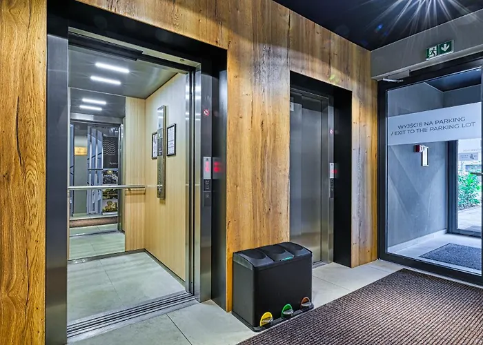 Zloty Horyzont Vip - Glowny Budynek - Z Basenem, Silownia, Grota Solna, Bawialnia I Restauracja By Royal Aparts Szklarska Poreba