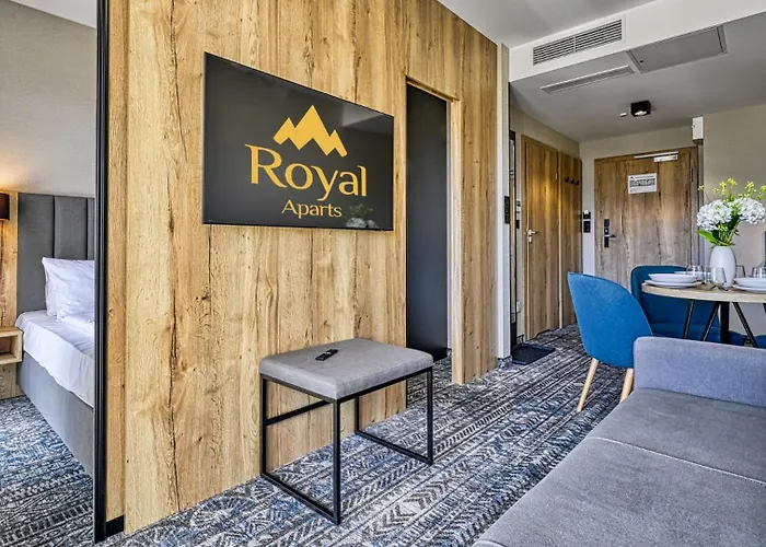 Zloty Horyzont Vip - Glowny Budynek - Z Basenem, Silownia, Grota Solna, Bawialnia I Restauracja By Royal Aparts