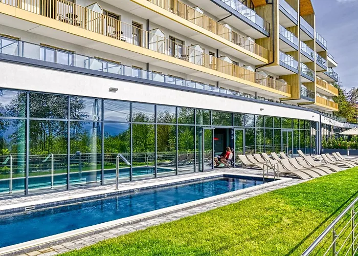 Appartement Zloty Horyzont Vip - Glowny Budynek - Z Basenem, Silownia, Grota Solna, Bawialnia I Restauracja By Royal Aparts