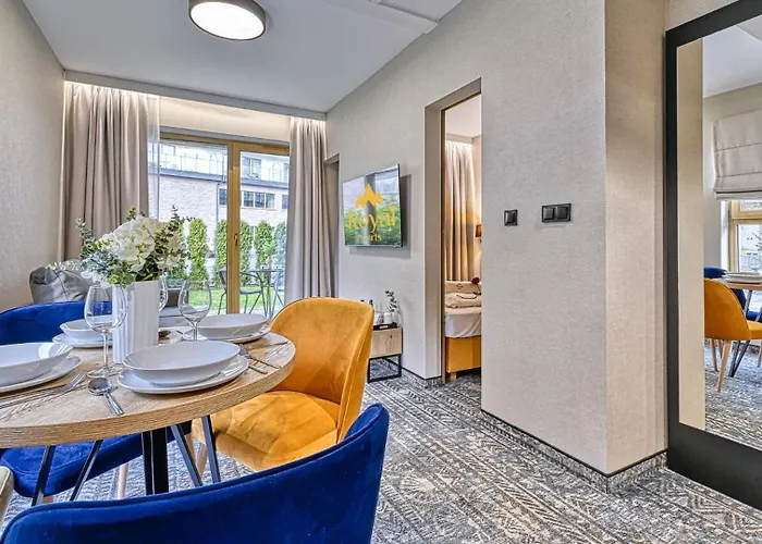 Zloty Horyzont Vip - Glowny Budynek - Z Basenem, Silownia, Grota Solna, Bawialnia I Restauracja By Royal Aparts