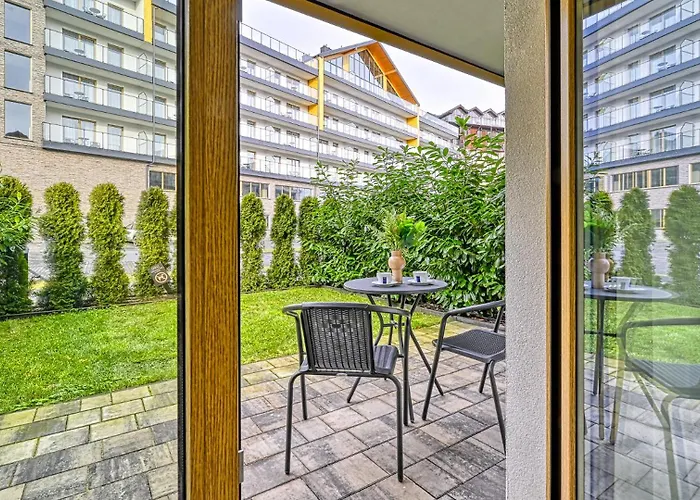 Appartement Zloty Horyzont Vip - Glowny Budynek - Z Basenem, Silownia, Grota Solna, Bawialnia I Restauracja By Royal Aparts