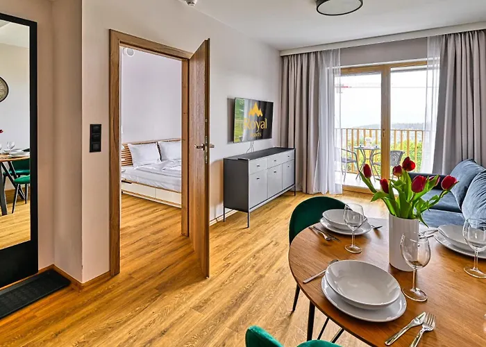 Zloty Horyzont Vip - Glowny Budynek - Z Basenem, Silownia, Grota Solna, Bawialnia I Restauracja By Royal Aparts *