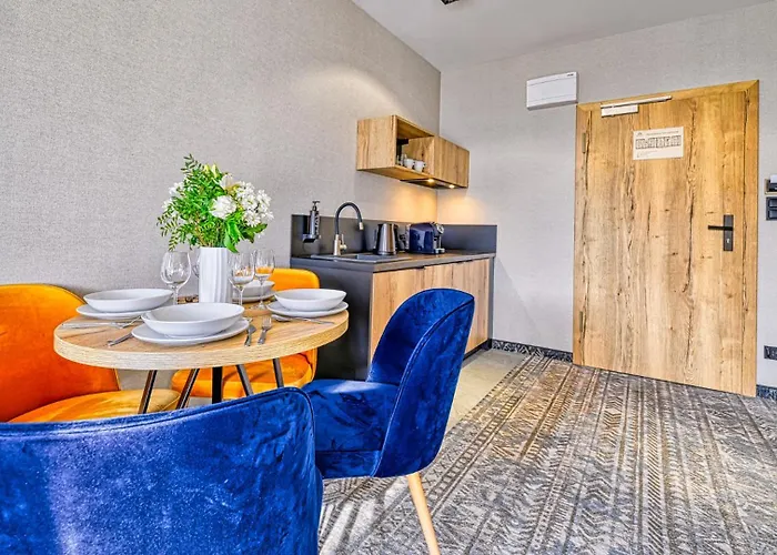 Zloty Horyzont Vip - Glowny Budynek - Z Basenem, Silownia, Grota Solna, Bawialnia I Restauracja By Royal Aparts Appartement Szklarska Poreba