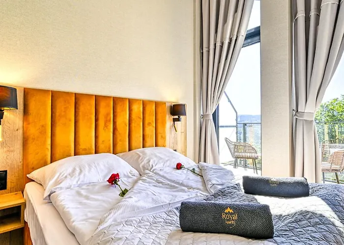 Appartement Zloty Horyzont Vip - Glowny Budynek - Z Basenem, Silownia, Grota Solna, Bawialnia I Restauracja By Royal Aparts